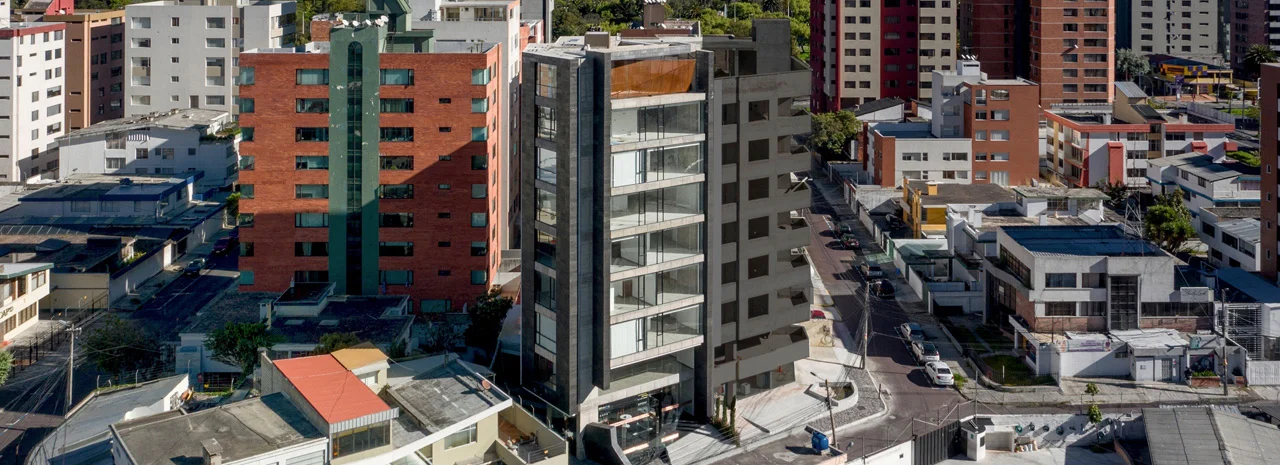 Kapía, edificio de departamentos en la zona centro norte de Quito.